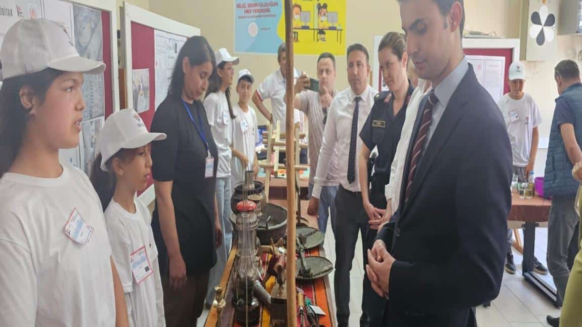 11. Dönem Tübitak 4006 B Bilim Fuarımızın Açılışını Gerçekleştirdirk.